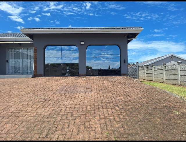 4 BEDROOM HOUSE FOR SALE IN CRAIGIEBURN